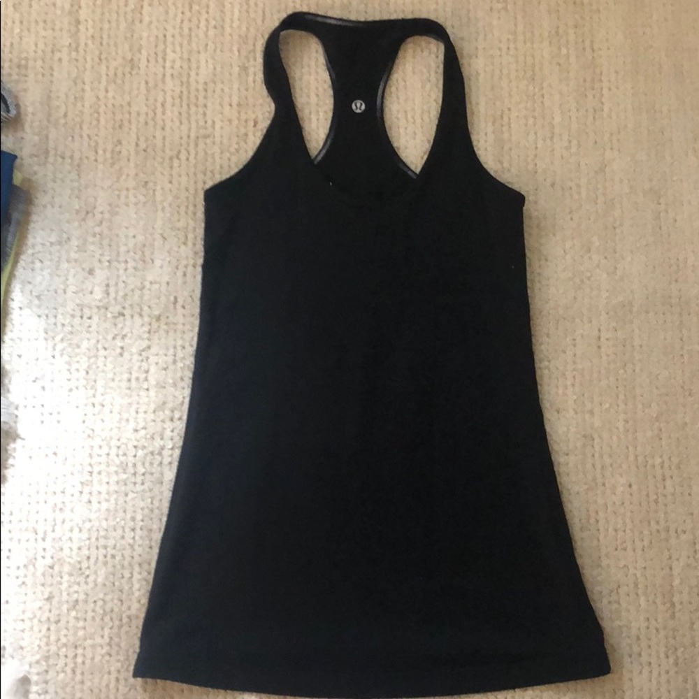 Black lulu tank!